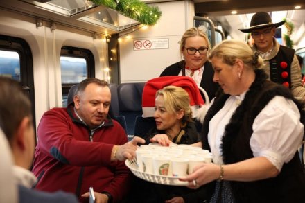 Przejazd pociągiem "Niebo nad Beskidami"