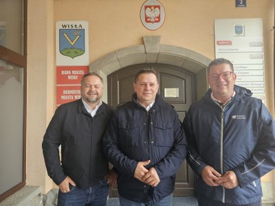 Spotkanie burmistrza Wisły z Konradem Gołotą i Przemysławem Koperskim