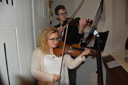 Katarzyna Juroszek i Paweł Szmek - duet na skrzypcach