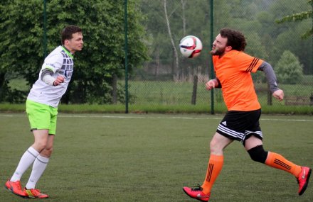 Fragment meczu Lisy FC - Epompa.pl