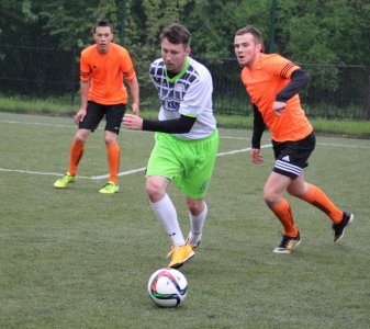 Fragment meczu Lisy FC - Epompa.pl
