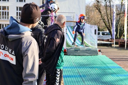 Akademia Lotnika na Placu Hoffa w Wiśle