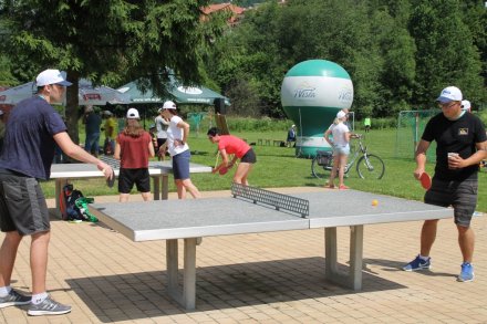 Turniej gier i zabaw podczas "Święta Sąsiada"
