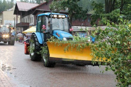 Pochód dożynkowy w Wiśle