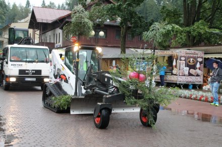 Pochód dożynkowy w Wiśle