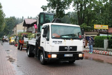 Pochód dożynkowy w Wiśle