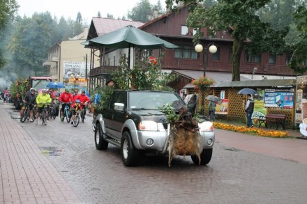 Pochód dożynkowy w Wiśle - Koło Łowieckie