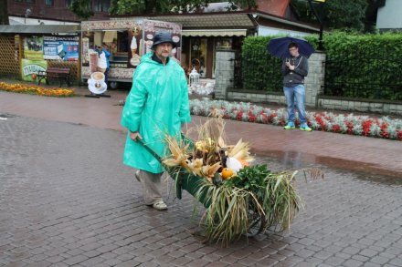 Pochód dożynkowy w Wiśle