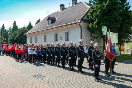 Przemarsz głównym deptakiem  / foto Jozef Poljak