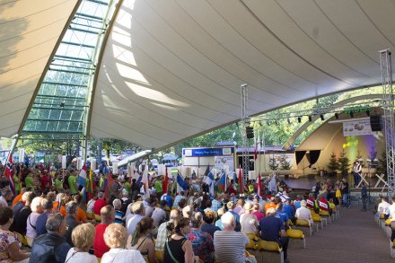 Widownia podczas ceremonii otwarcia