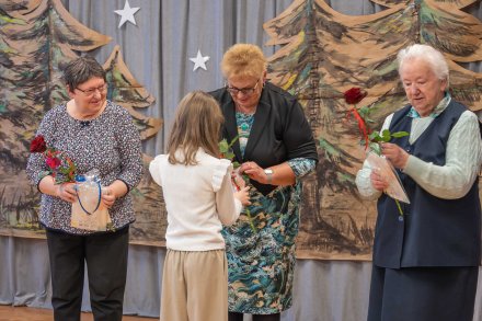 Kolędowanie w Szkole Podstawowej nr 2 w Wiśle Czarnem