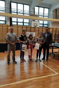 Najlepsze zawodniczki na Turnieju Tenisa Stołowego o Puchar Burmistrza Miasta Wisła