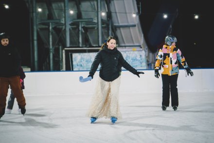 Bal na Sto Par na lodowisku