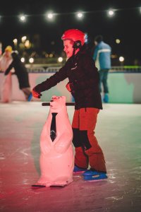 Bal na Sto Par na lodowisku