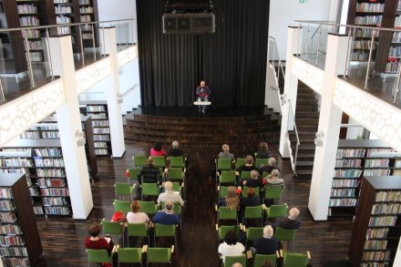 Spotkanie z Tomaszem Zimochem w wiślańskiej bibliotece