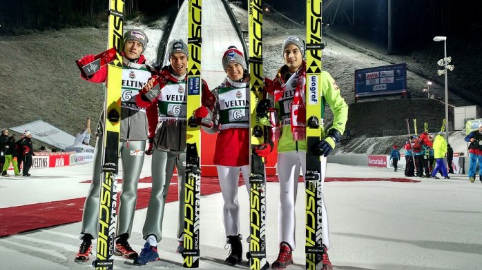 Drużyna skoczków po wygranej w Klingenthal