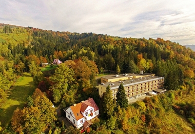 HOTEL POD JEDLAMI