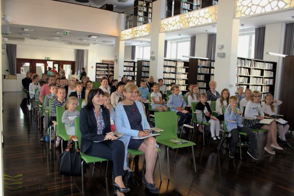 Publiczność podczas konkursu w bibliotece